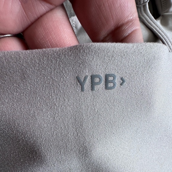 Abercrombie & Fitch Sculptlux Hybrid Flyaway Onesie. Removable cups.SZ L. - Picture 7 of 17